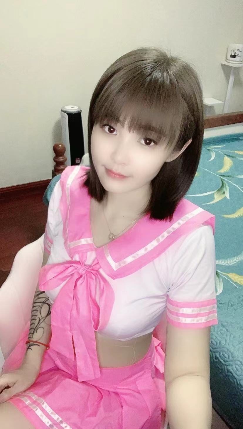 北工大清新小妹刚下水，眼睛会说话，清纯大方