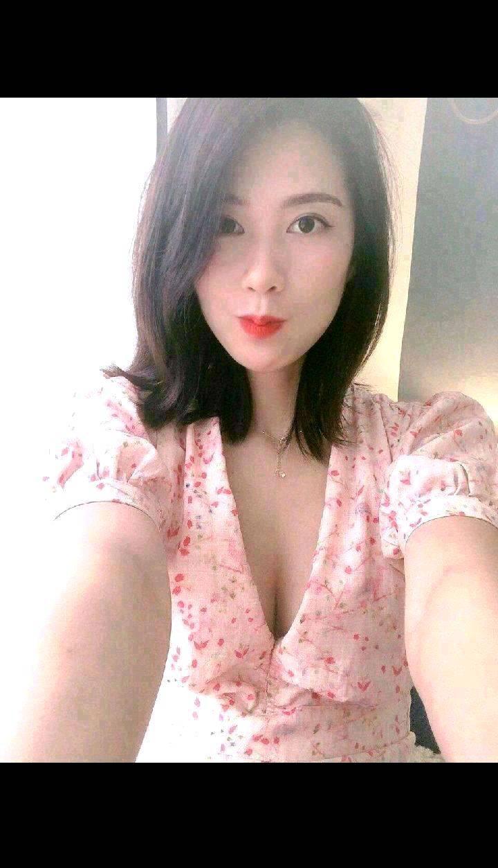 离异少妇华联超市收银员